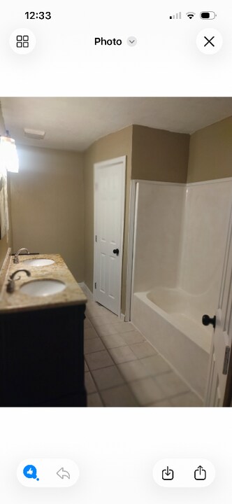 1029 Rue Louis Phillippe in Marrero, LA - Foto de edificio