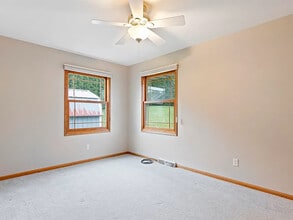 6542 Erin Way in Roscoe, IL - Building Photo - Building Photo