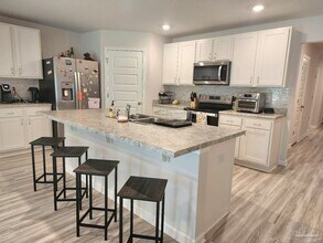 5379 Peach Dr in Milton, FL - Building Photo - Building Photo