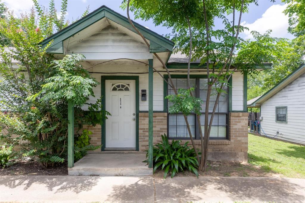415 Martin Luther King Blvd in Elgin, TX - Building Photo
