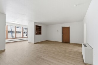 604-626 Campus St in Milton, WI - Foto de edificio - Building Photo