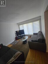 8 Hucknall Rd in Toronto, ON - Building Photo - Building Photo