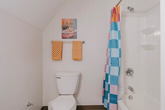 11321 Hessler Rd-Unit -SI ID1365990P in Cleveland, OH - Building Photo - Building Photo