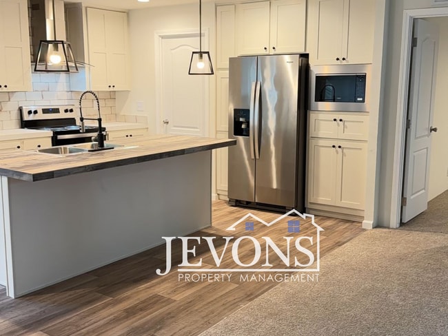 property at 22201 SE 275th Pl