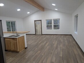 320 S Toutle Rd in Toutle, WA - Building Photo - Building Photo