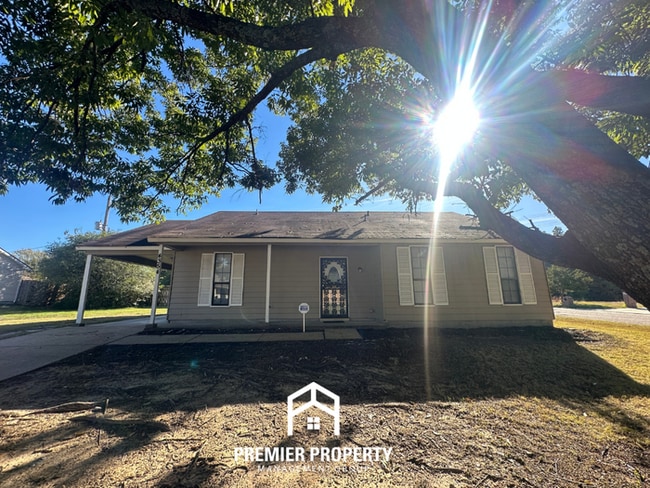 property at 4354 Clarke Rd