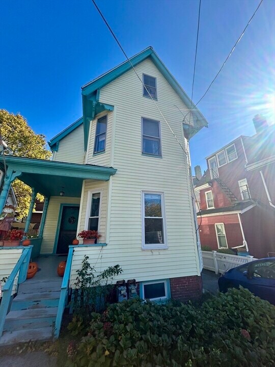 3 Linden Ave in Somerville, MA - Building Photo