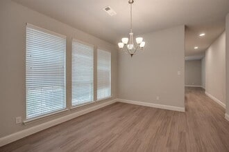 3301 Damsel Sauvage Ln in Lewisville, TX - Building Photo - Building Photo