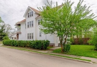 1128-1130 E 168th St in Cleveland, OH - Building Photo - Building Photo