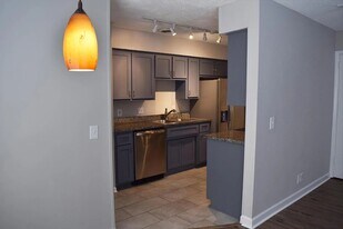 945-953 Bresslyn Rd in Nashville, TN - Building Photo