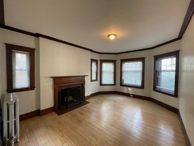 8 Humboldt St, Unit 3
