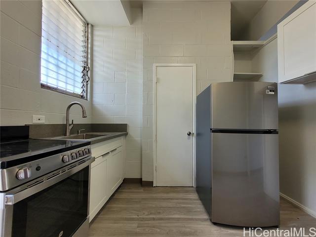 property at 526 N School St