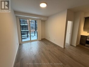 117 Marydale Ave in Markham, ON - Building Photo - Building Photo