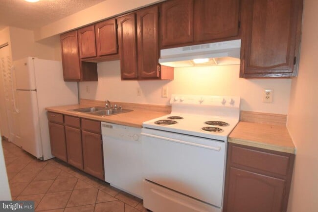 830 Heather Ridge Dr in Frederick, MD - Building Photo - Building Photo