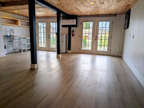 306 Davis St in Hendersonville, NC - Building Photo - Building Photo