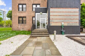881 Lafayette Blvd in Bridgeport, CT - Building Photo - Building Photo