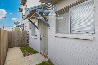 1111 E Butler Dr in Phoenix, AZ - Building Photo - Building Photo