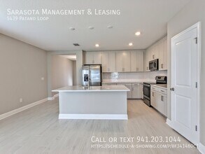 5439 Patano Lp in Palmetto, FL - Building Photo - Building Photo