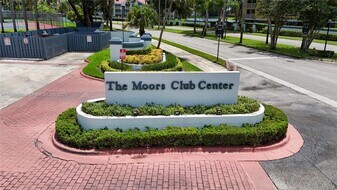 17249 NW 60th Ct in Hialeah, FL - Building Photo