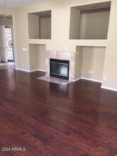 490 E Krista Way in Tempe, AZ - Building Photo - Building Photo