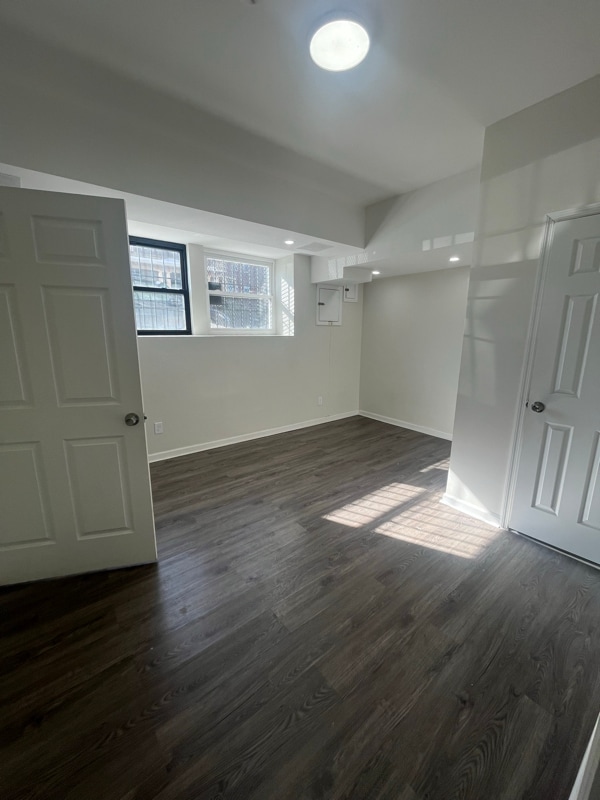 157 S Harrison St, Unit B1 in East Orange, NJ - Building Photo - Building Photo