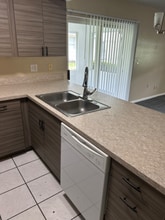 6404-6422 Odom Rd in Lakeland, FL - Building Photo - Building Photo