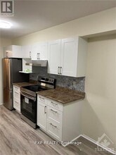 278 Stoneway Dr in Ottawa, ON - Building Photo - Building Photo