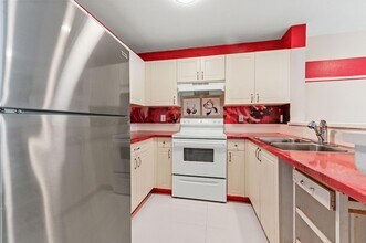 4791 Via Palm Lakes, Unit 1706 in West Palm Beach, FL - Building Photo - Building Photo