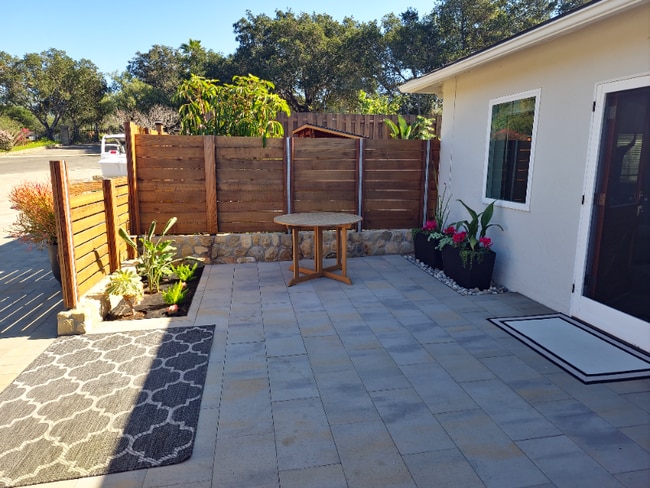 1112 N Ontare Rd in Santa Barbara, CA - Building Photo - Building Photo