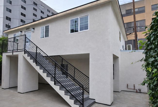 10435 Ashton Ave, Unit 10433