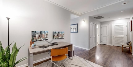 1975 N Grant St, Unit 217 in Denver, CO - Building Photo - Building Photo
