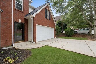 3870 Safehaven Dr in Lawrenceville, GA - Foto de edificio - Building Photo
