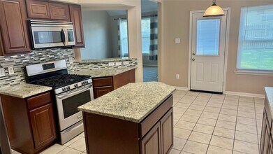 1602 Stoney Park Dr in Houston, TX - Building Photo - Building Photo