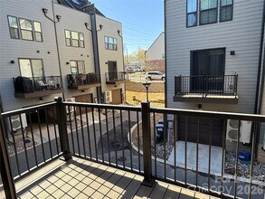 4002 Citra Ln in Charlotte, NC - Foto de edificio - Building Photo