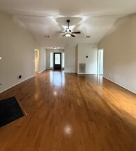 5730 Forest Timbers Dr in Atascocita, TX - Foto de edificio - Building Photo