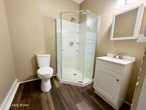 2228 W Madison St in Louisville, KY - Building Photo - Building Photo