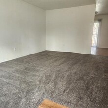 444 NW D St in Grants Pass, OR - Building Photo - Building Photo