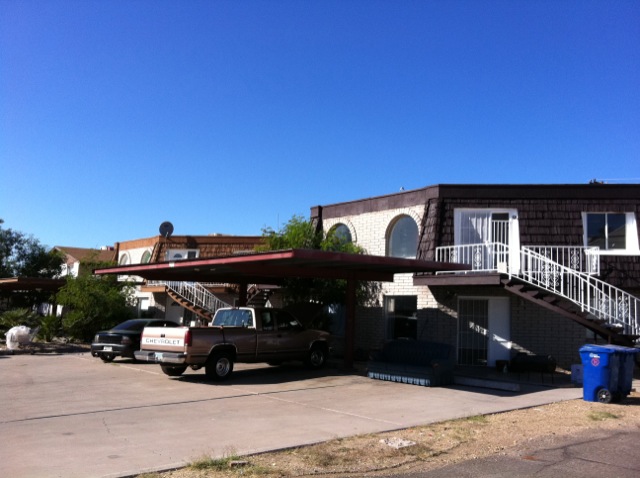 Le Grande Apartments in Mesa, AZ - Building Photo - Building Photo