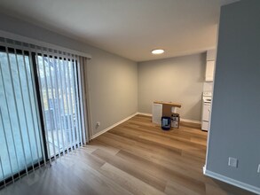 1114 5th St, Unit 1 in Rising Sun, IN - Foto de edificio - Building Photo