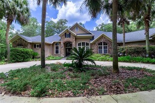 9008 SW 17th Ave in Gainesville, FL - Building Photo