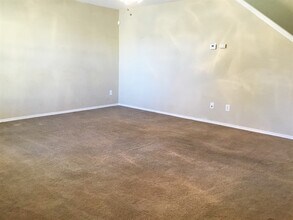 3908 San Lucas Ln in Denton, TX - Foto de edificio - Building Photo