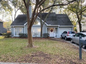 1979 Tison Ln in Mount Pleasant, SC - Building Photo