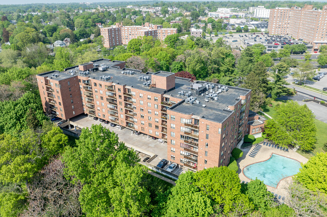 Breyer Estates Condos in Elkins Park, PA - Building Photo - Building Photo