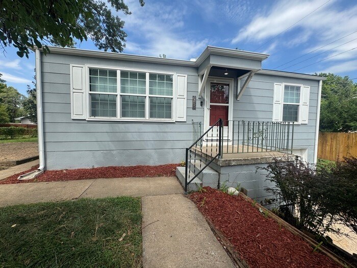 9708 E Kentucky Rd in Independence, MO - Building Photo