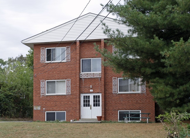 25 E North St in Cincinnati, OH - Foto de edificio - Building Photo