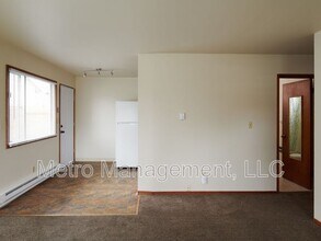 8307 N Fowler Ave in Portland, OR - Building Photo - Building Photo