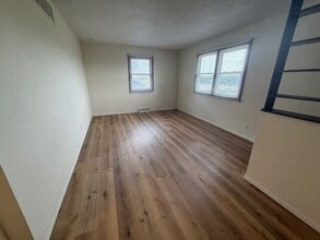 409 N Murphy Rd in Hanna City, IL - Building Photo - Building Photo
