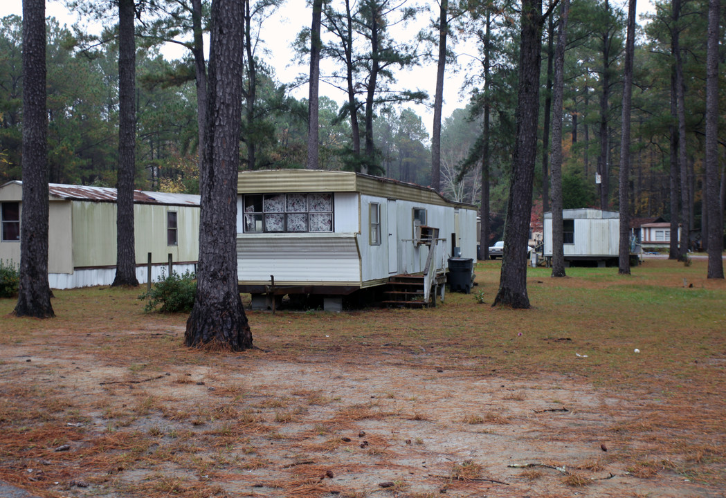 Chadwick's Mobile Home Park in Leland, NC - Building Photo