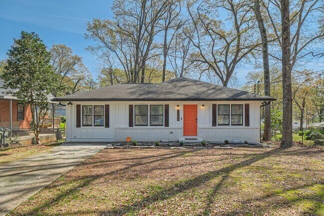 1746 Hadlock St SW in Atlanta, GA - Building Photo - Building Photo