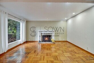 386 Cerrito Ave in Redwood City, CA - Building Photo - Building Photo